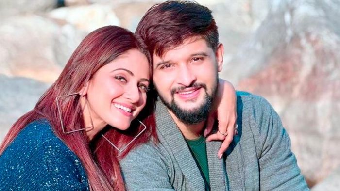 তৃণা সাহা সঙ্গে নীল ছবি সৌজন্যে: ইনস্টাগ্রাম