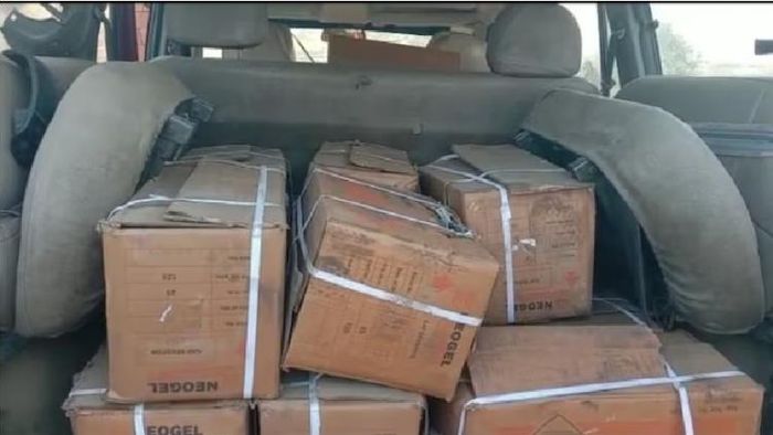 উদ্ধার হওয়া বিস্ফোরক।