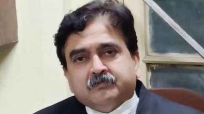 বিচারপতি অভিজিৎ গঙ্গোপাধ্যায় (Justice Abhijit Ganguly)।