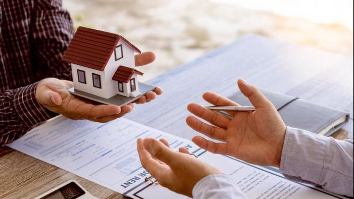 ১২ বছর পর বাড়ি ভাড়াটিয়ার হয়ে যায়?