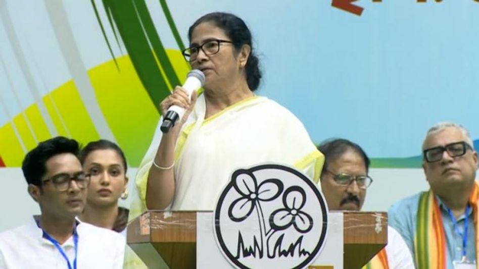 জাতীয় দলের তকমা ফেরাতে কী করতে চলেছে TMC ? এল বিবৃতি জাতীয় দলের তকমা ফেরাতে কী করতে চলেছে TMC ? এল বিবৃতি