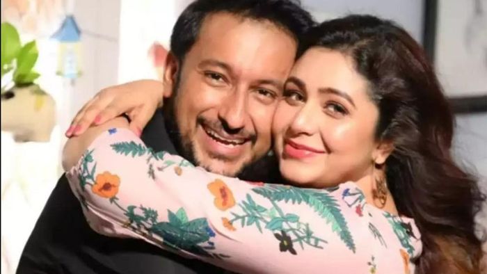 ঋতাভরী চক্রবর্তী ও তথাগত চট্টোপাধ্যায়