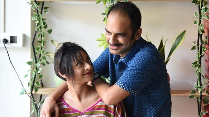 অভিনেতা ঋত্বিক চক্রবর্তী ও অপরাজিতা ঘোষ দাস (ছবি: ফেসবুক)