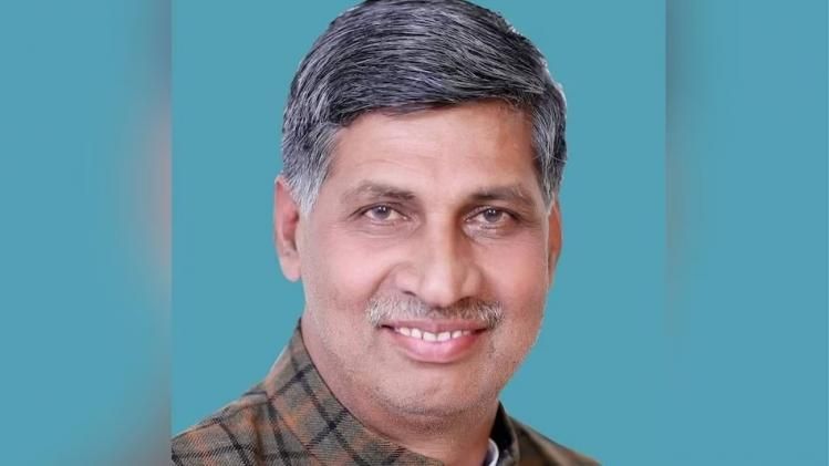 খোদ দিল্লিতে বিজেপি নেতাকে নিজের দফতরে গুলি করে হত্যা