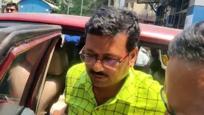 জীবনকৃষ্ণ সাহা