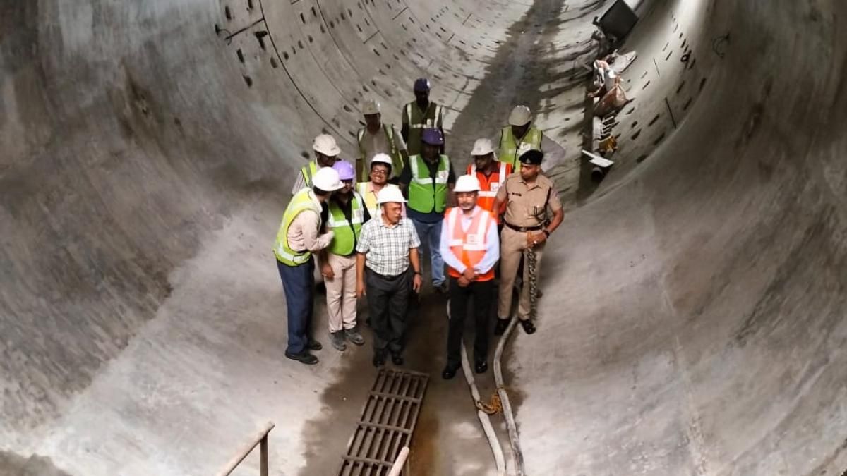 শিয়ালদা-এসপ্ল্যানেডের মধ্যে ডিসেম্বরেই চলবে রেক?