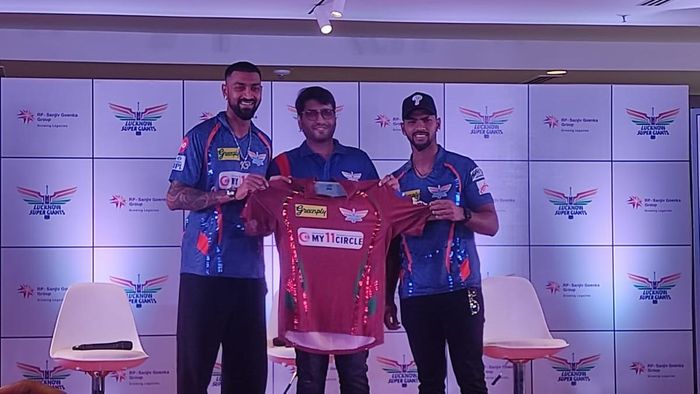 এই জার্সি পরে নামবে লখনউ