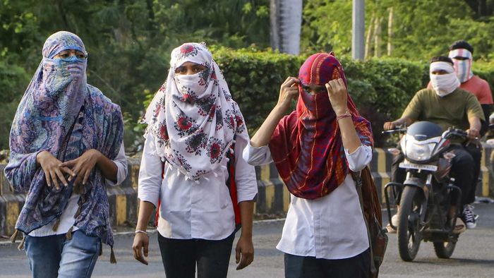 তাপপ্রবাহের সম্ভাবনা কোন কোন জেলায়?