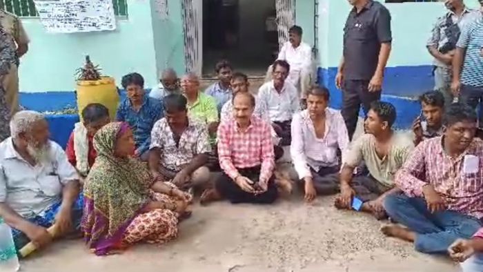 অধীর চৌধুরী।