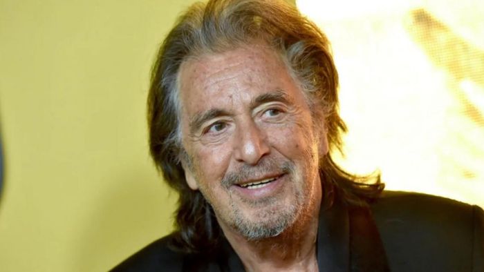 গডফাদার খ্যাত হলিউডের বর্ষীয়ান তারকা অভিনেতা আল পাচিনো চতুর্থবারের মতো বাবা হলেন।