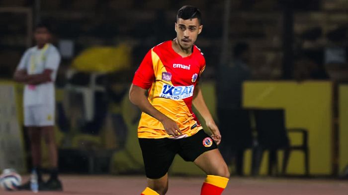 ইস্টবেঙ্গলের জার্সিতে বোরহা