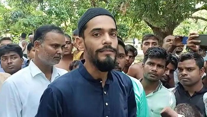 ভাঙড়ে অশান্তির মাঝেই নবান্নে হঠাৎ নওশাদ