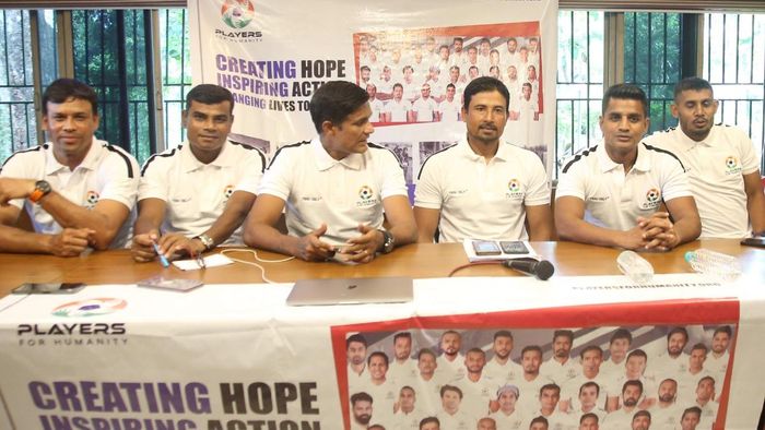 অনুষ্ঠানে প্রাক্তন ফুটবলাররা