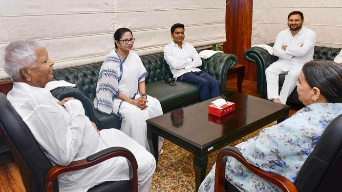 পাটনায় বিরোধীদের বৈঠক