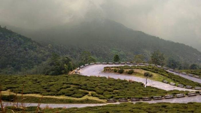 বর্ষায় পাহাড়ে চড়ার বিকল্প রাস্তা