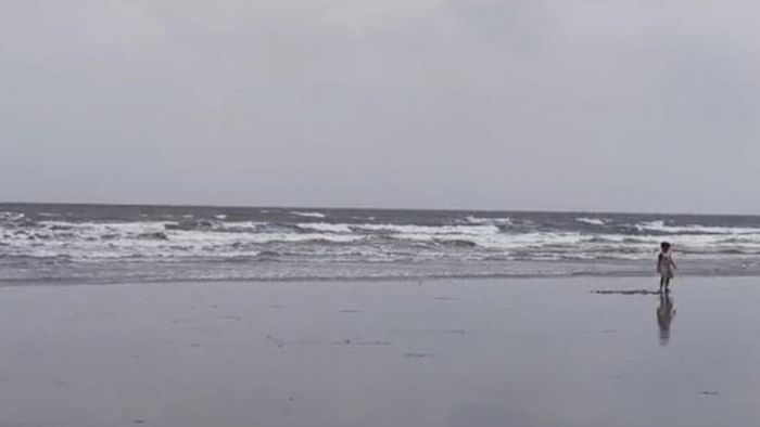 পাহাড়ে আছেন, সমুদ্র দেখতে চান? হাতের নাগালে সস্তায় ঘুরে আসুন এই সৈকতে