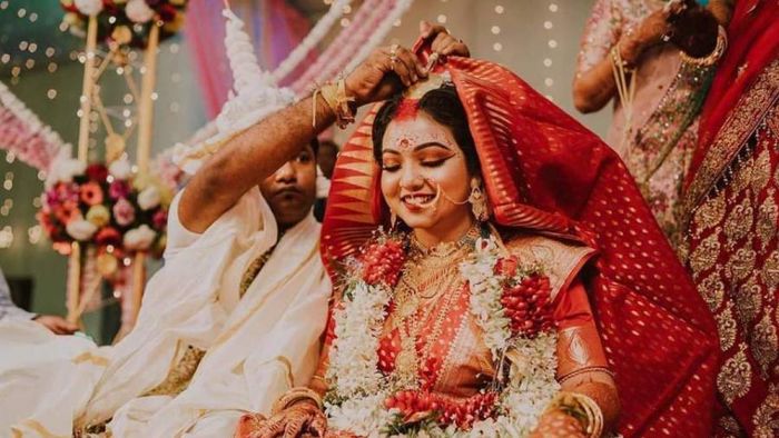 এই ৫ কারণে বিয়ে করেন ছেলেরা