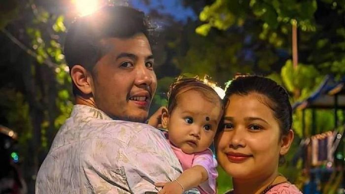 মেয়ে এভিলিনের সঙ্গে কাবো ও তাঁর স্ত্রী