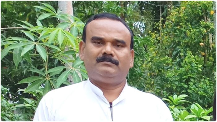 ভূষণ মোদক। ছবি- ফেসবুক থেকে সংগৃহীত