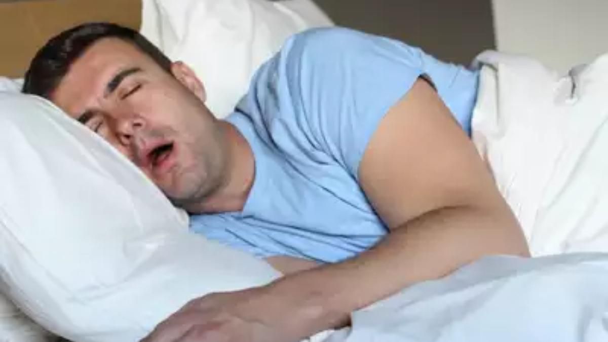 ঘুমের সময় মুখ থেকে লালা ভয়ানক রোগের লক্ষণ?