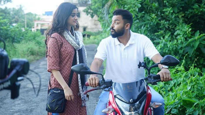 অভিনেতা সৌরভ দাস ও দর্শনা বণিক