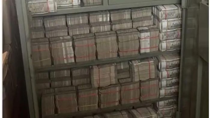 সিন্দুকে এই ৫ জিনিস রাখলেই টাকা আসতে শুরু করে। প্রতীকী ছবি