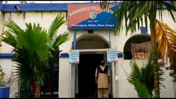 মালদায় বিজেপি কর্মীর ঝুলন্ত দেহ উদ্ধার, নিখোঁজ ছেলে, কাঠগড়ায় TMC। বামনগোলা থানা (ফাইল ছবি)