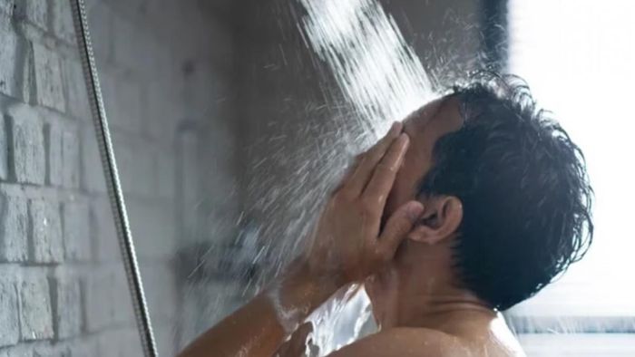 স্নানের পর একটা কাজেই এই সব সমস্যা থেকে মুক্তি পাওয়া সম্ভব।