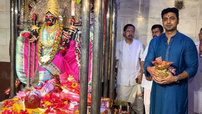 দক্ষিণেশ্বর মন্দিরে দেব (ছবি: ফেসবুক)