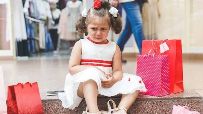 সন্তানের বায়না সামলাবেন যেভাবে