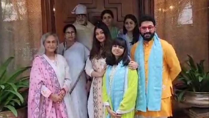 বচ্চন পরিবারের সঙ্গে মুখ্যমন্ত্রী