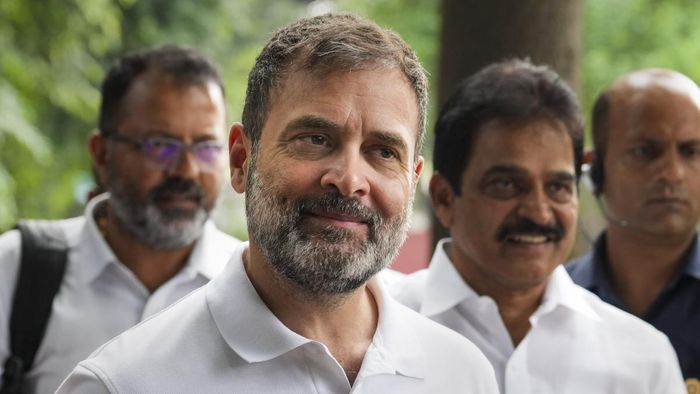 লোকসভায় অনাস্থা প্রস্তাব নিয়ে বিতর্ক শুরু করবেন রাহুল গান্ধী