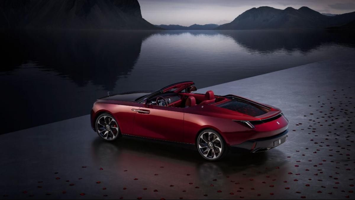 বিশ্বের সবচেয়ে দামি গাড়ি আনল Rolls Royce, দাম শুনলে ভিরমি খাবেন!