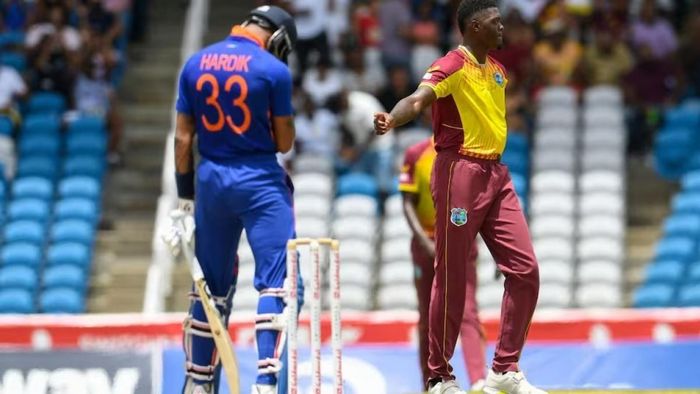 ক্যারিবিয়ানদের বিরুদ্ধে হার দিয়ে টি২০ সিরিজ শুরু করল ভারত