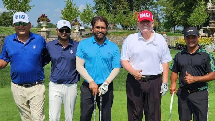 মহেন্দ্র সিং ধোনির সঙ্গে ডোনাল্ড ট্রাম্প