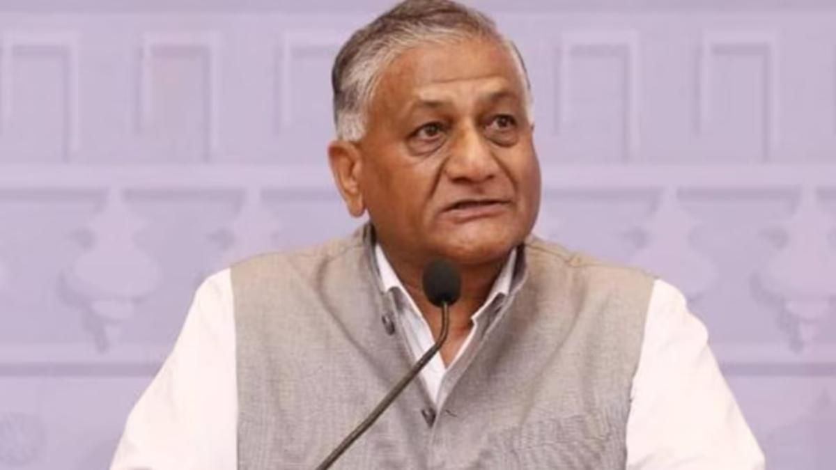 কেন্দ্রীয় মন্ত্রী এবং অবসরপ্রাপ্ত প্রাক্তন সেনাপ্রধান জেনারেল ভি কে সিং
