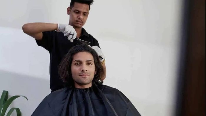 কোনদিন চুল কাটা উচিত জানুন