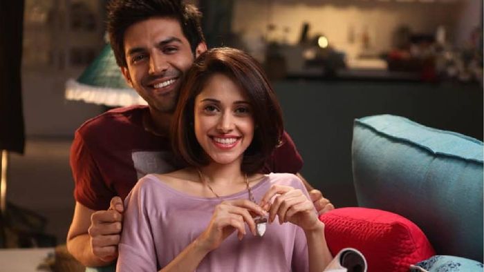 লিভ ইন রিলেশনশিপ থাকার আইন জানুন