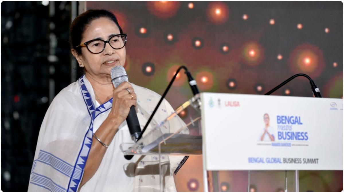 শিল্পের জন্য পশ্চিমবঙ্গ কতটা উপযুক্ত, মাদ্রিদে স্পেনের বণিকমহলের সামনে তা তুলে ধরলেন বাংলার মুখ্যমন্ত্রী মমতা বন্দ্যোপাধ্যায়।