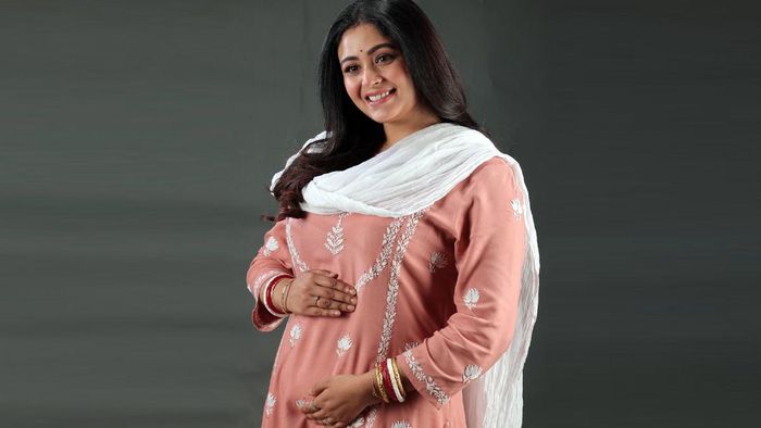 স্নিগ্ধার লুকে ঋতাভরী চক্রবর্তী (ছবি: সংগৃহীত)