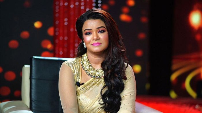 অভিনেত্রী সোনালি চৌধুরী