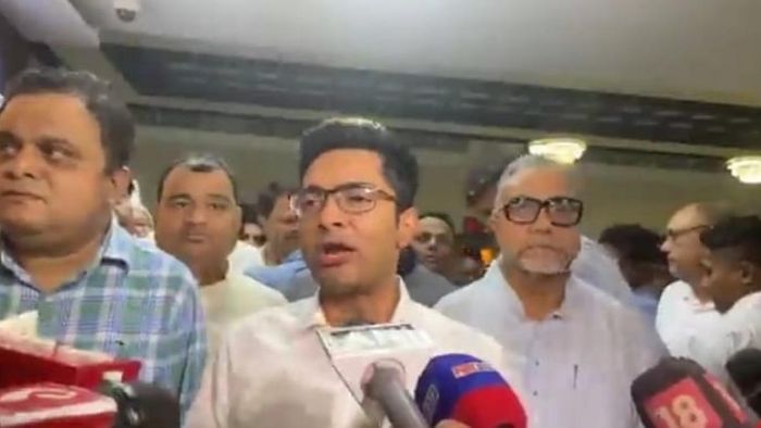 তৃণমূলের দিল্লিযাত্রা বাতিল ঘোষণা রেলের, ক্ষুব্ধ অভিষেকের দাবি, 'ভয় পেয়েছে'