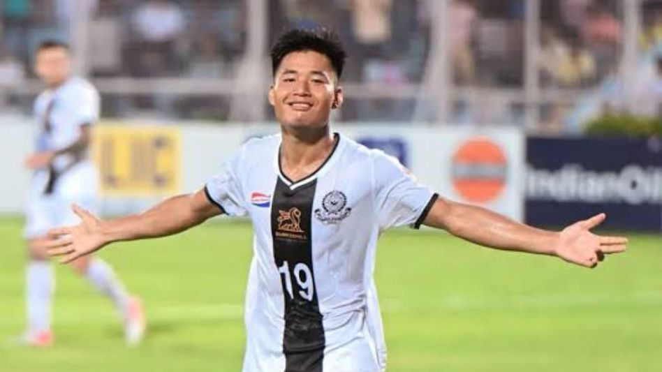 কলকাতা লিগের সর্বোচ্চ স্কোরারকে দলে নেবে ইস্টবেঙ্গল? কলকাতা লিগের সর্বোচ্চ স্কোরারকে দলে নেবে ইস্টবেঙ্গল?