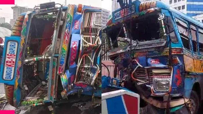 সেক্টর ফাইভে রেষারেষি, দুর্ঘটনার কবলে যাত্রীবাহি বাস
