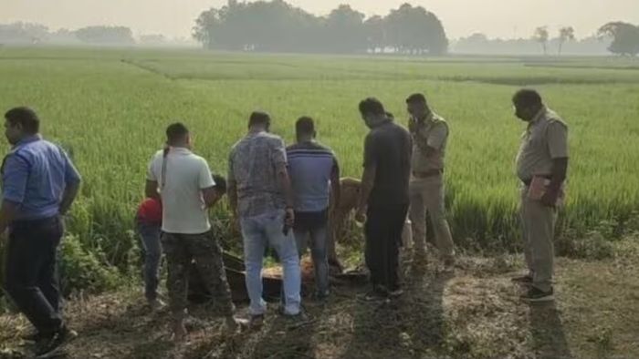 মালদায় তরুণীর উদ্ধার।