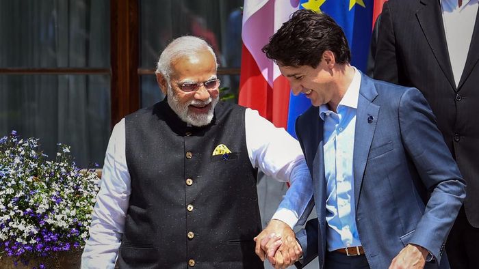 আজ থেকে কানাডার জন্য ভিসা পরিষেবা ফের বহাল