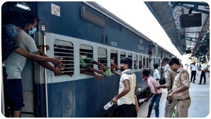 ট্রেনে ছাড়ার আগের মুহূর্তেও মেলে কনফার্ম রিজার্ভড টিকিট, কীভাবে পাবেন?