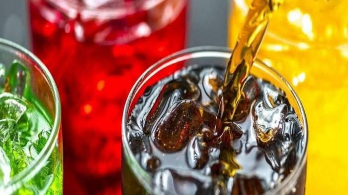 সাবধান! সফট ড্রিঙ্কস খাওয়ার ১০ মিনিটের মধ্যে শরীরে ছড়ায় বিষ