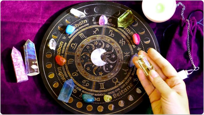 এই ৩ রাশির কখনও টাকার অভাব হয় না, তবে প্রেম-দাম্পত্যে সমস্যা লেগেই থাকে।