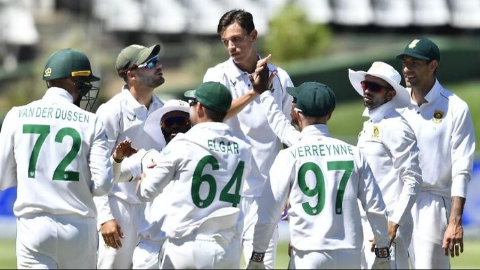 অবসর নিচ্ছেন ডিন এলগার